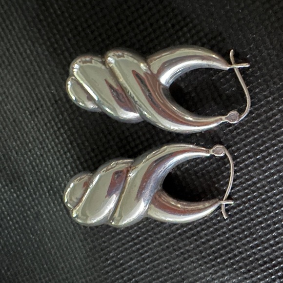Vintage Modern Twisted Sterling Silver Earrings Elongated Hoop Pierced - Picture 4 of 6